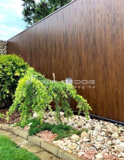 kéribádog lemezkerítés 2.13-1